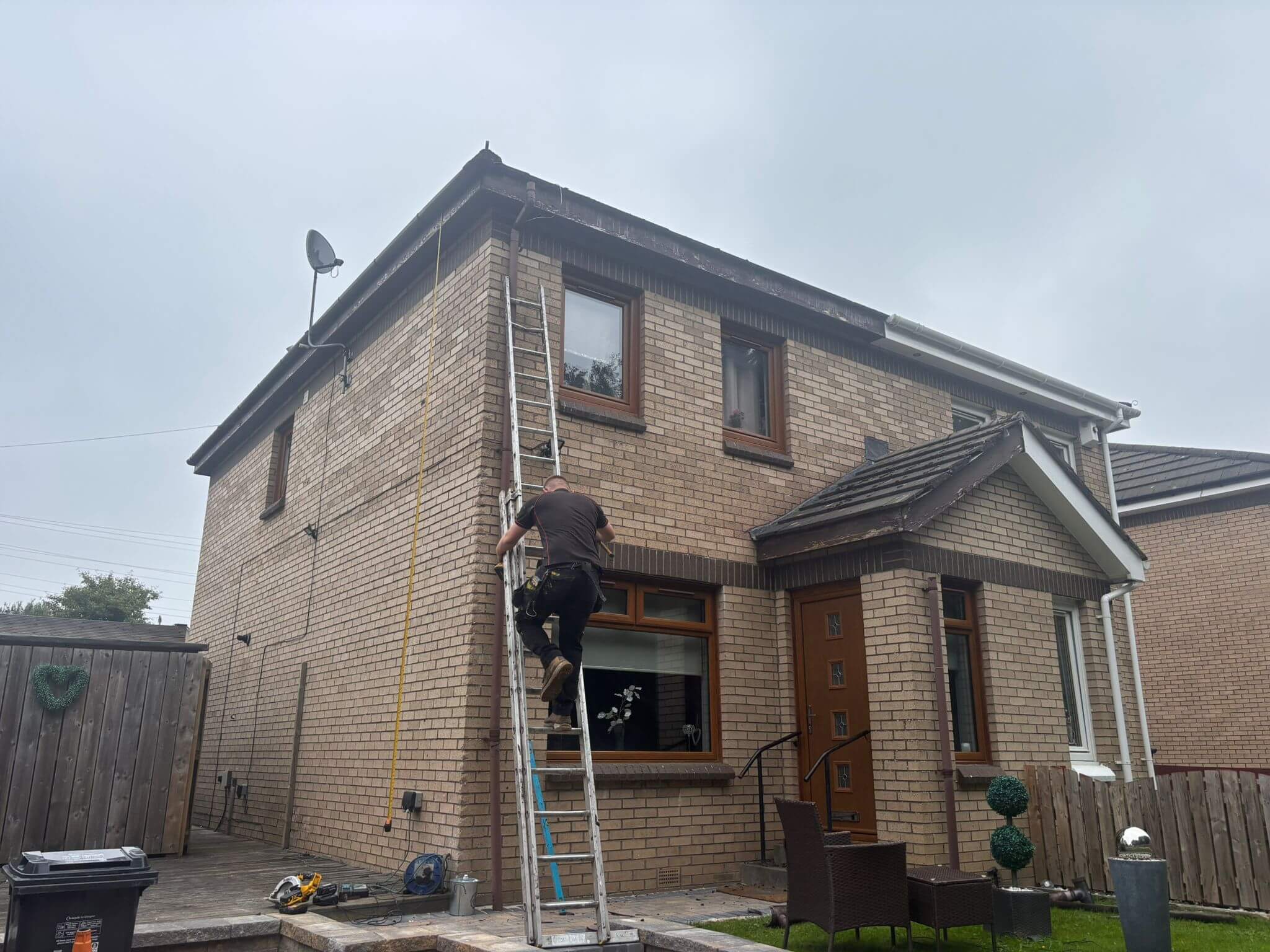 gutter repairs lanark